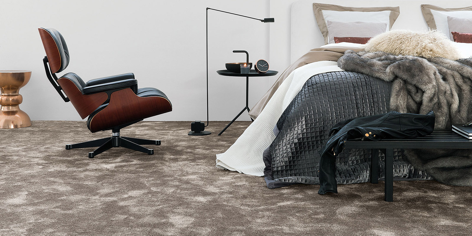 Home - Seduction 45 - Chocolate - Bed_02