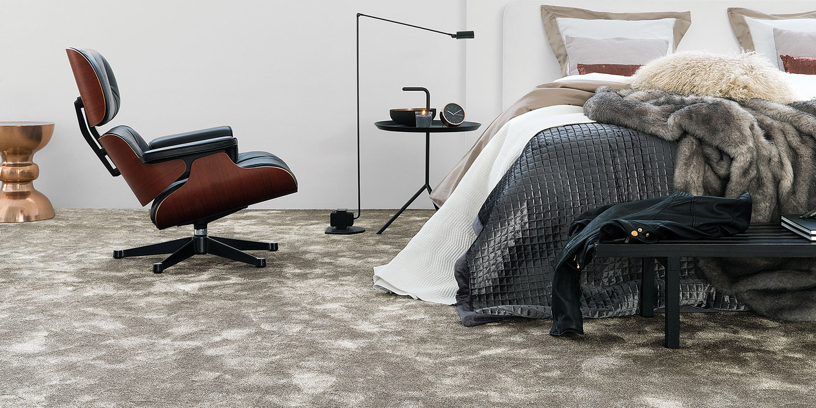 Home - Seduction 90 - Granite - Bed_02