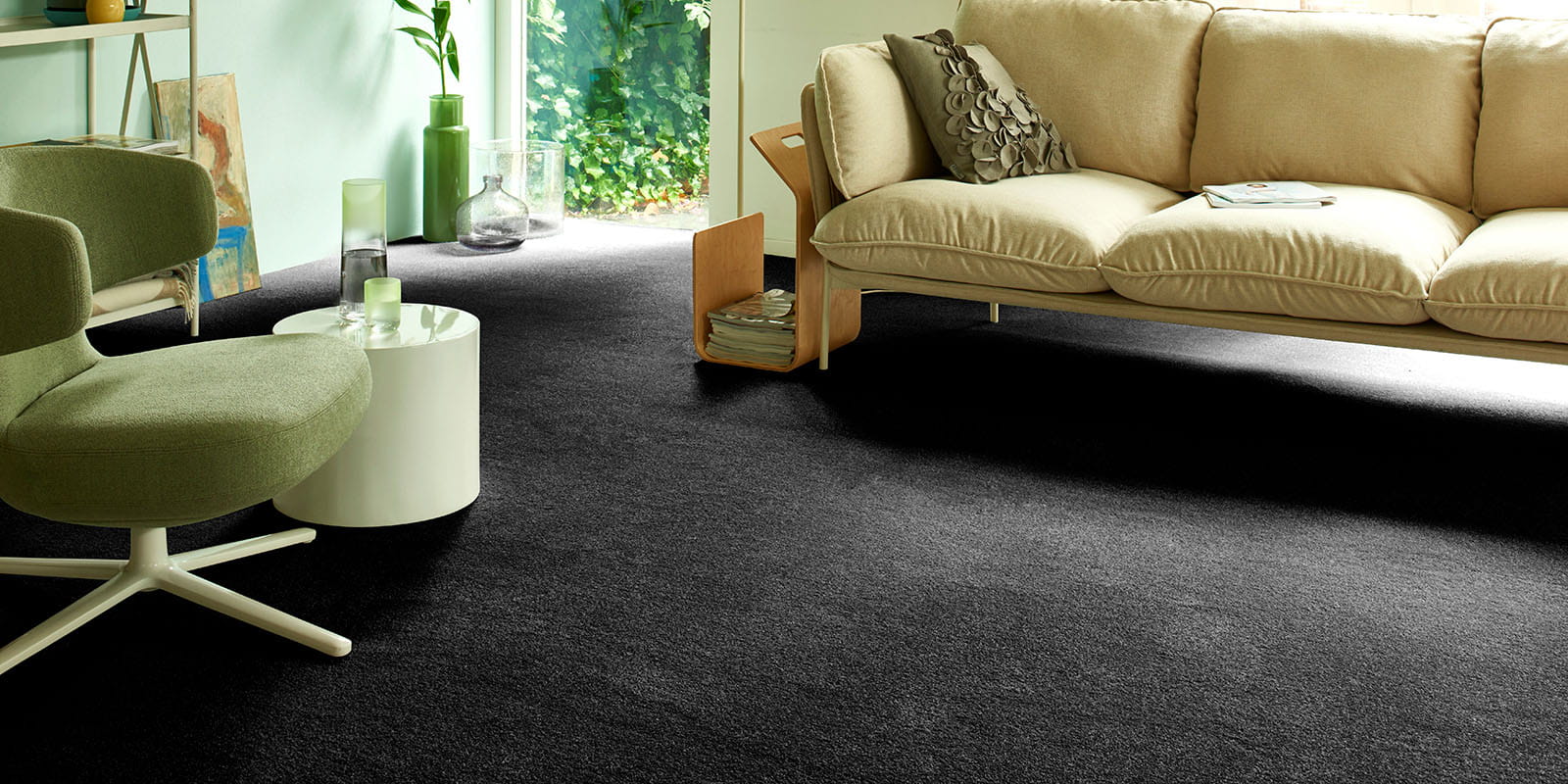 Home - Varuna 99 - Ebony - Living_02