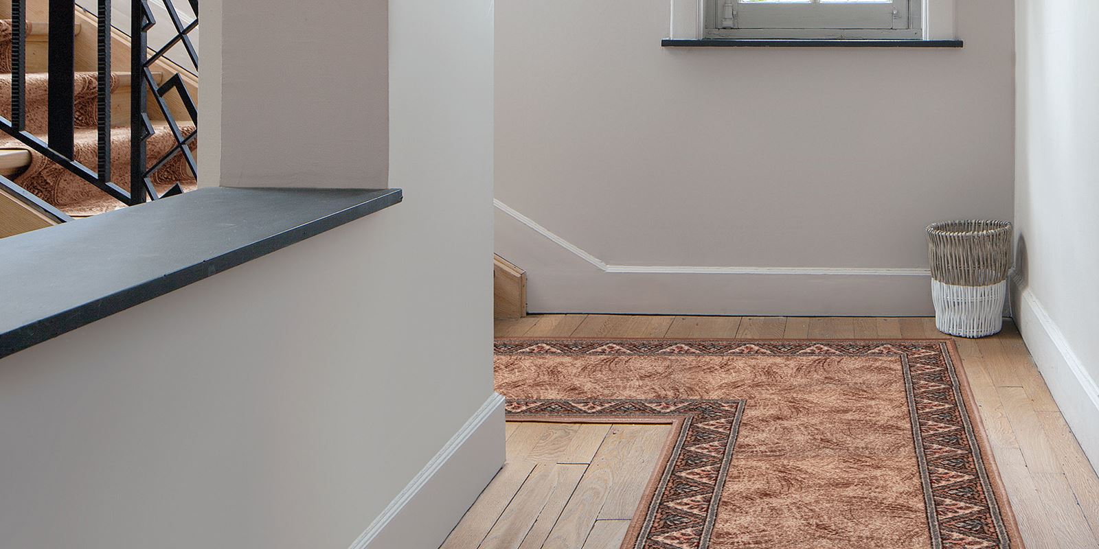 Home - Eiger 40 - Brown - Hallway