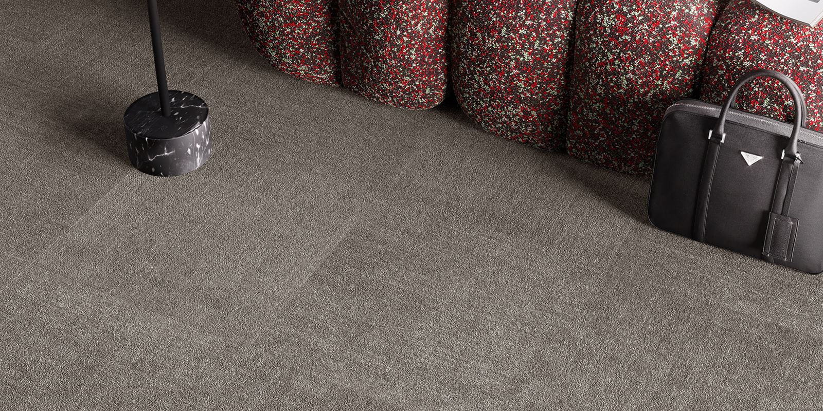 Home - Mantra Tile 94 - Dove - Comm_retail_03