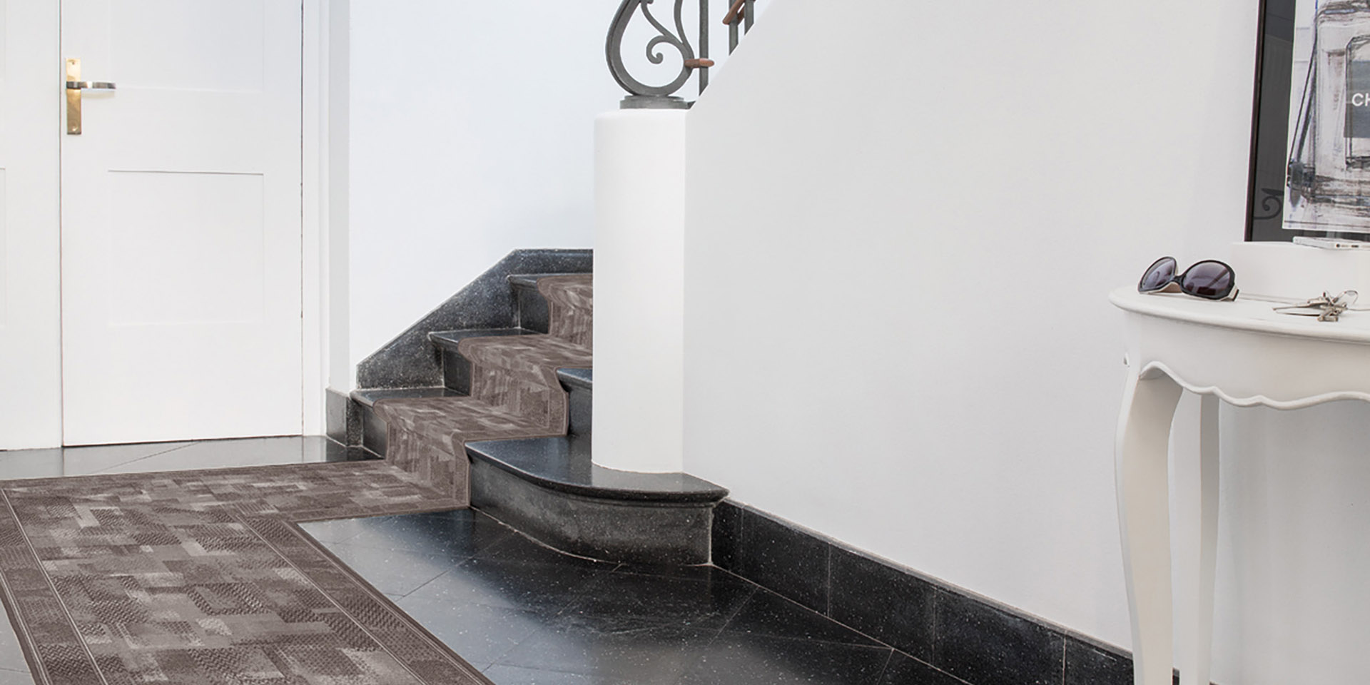 TICEGA_37_HALLWAY